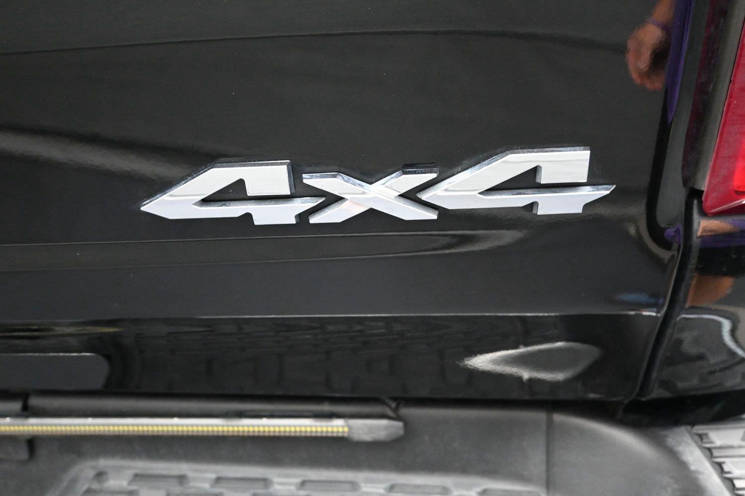 Used 2026 Diamond Black Crystal Pearlcoat Ram Limited image 17