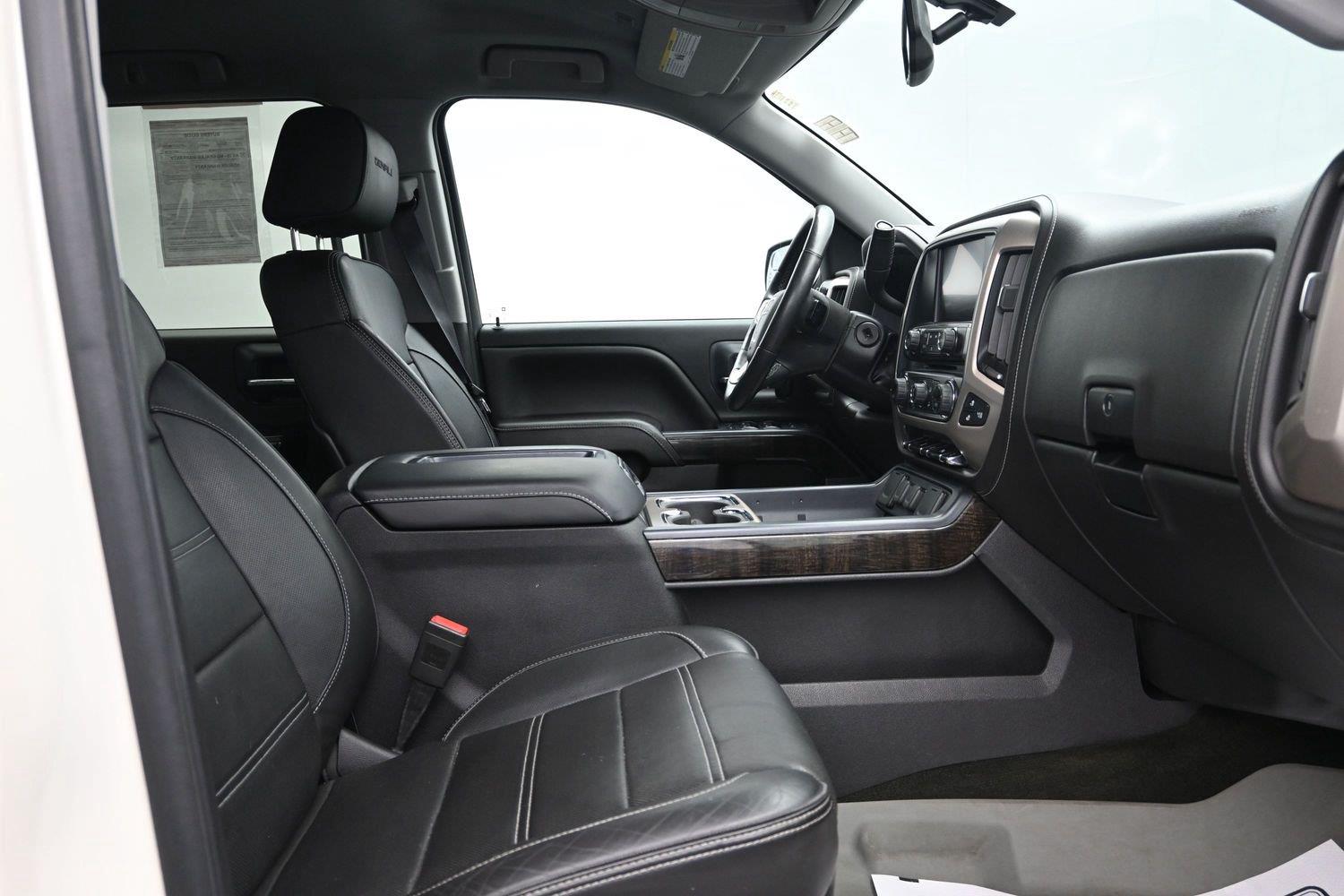 Used 2015 White Diamond Tricoat GMC Denali image 10