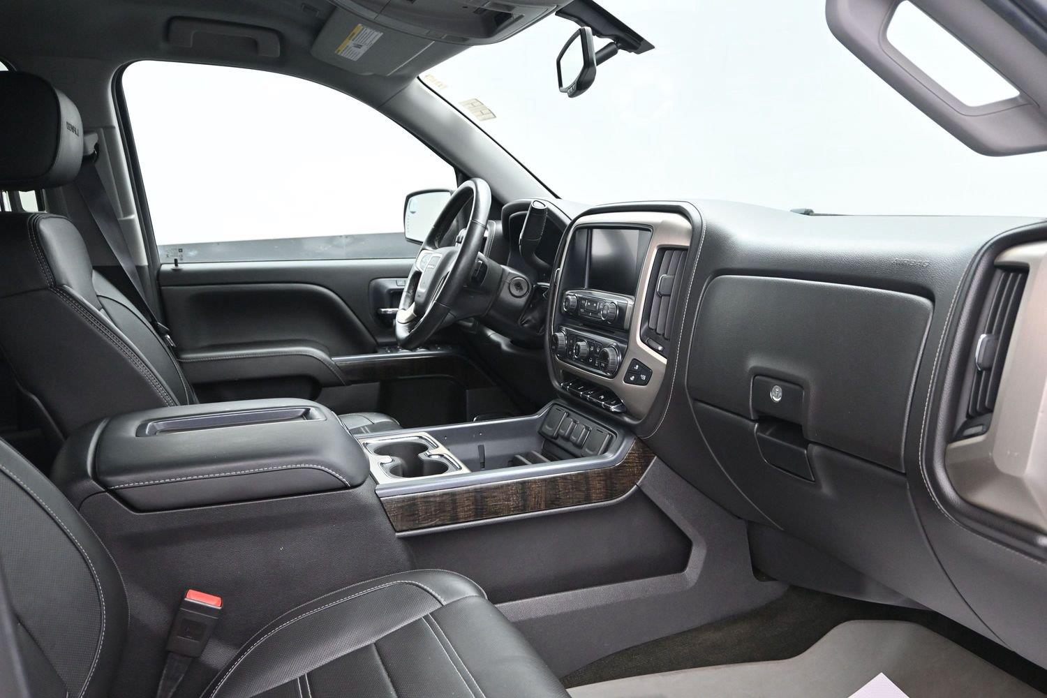 Used 2015 White Diamond Tricoat GMC Denali image 11