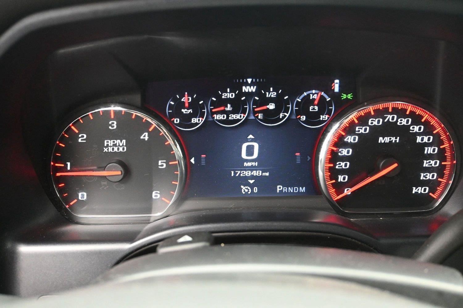 Used 2015 White Diamond Tricoat GMC Denali image 27
