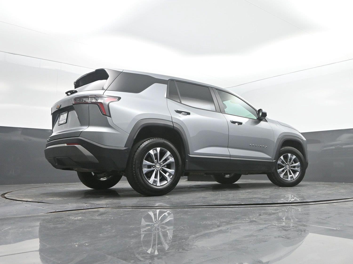 Used 2026 Sterling Gray Metallic Chevrolet AWD LT image 33