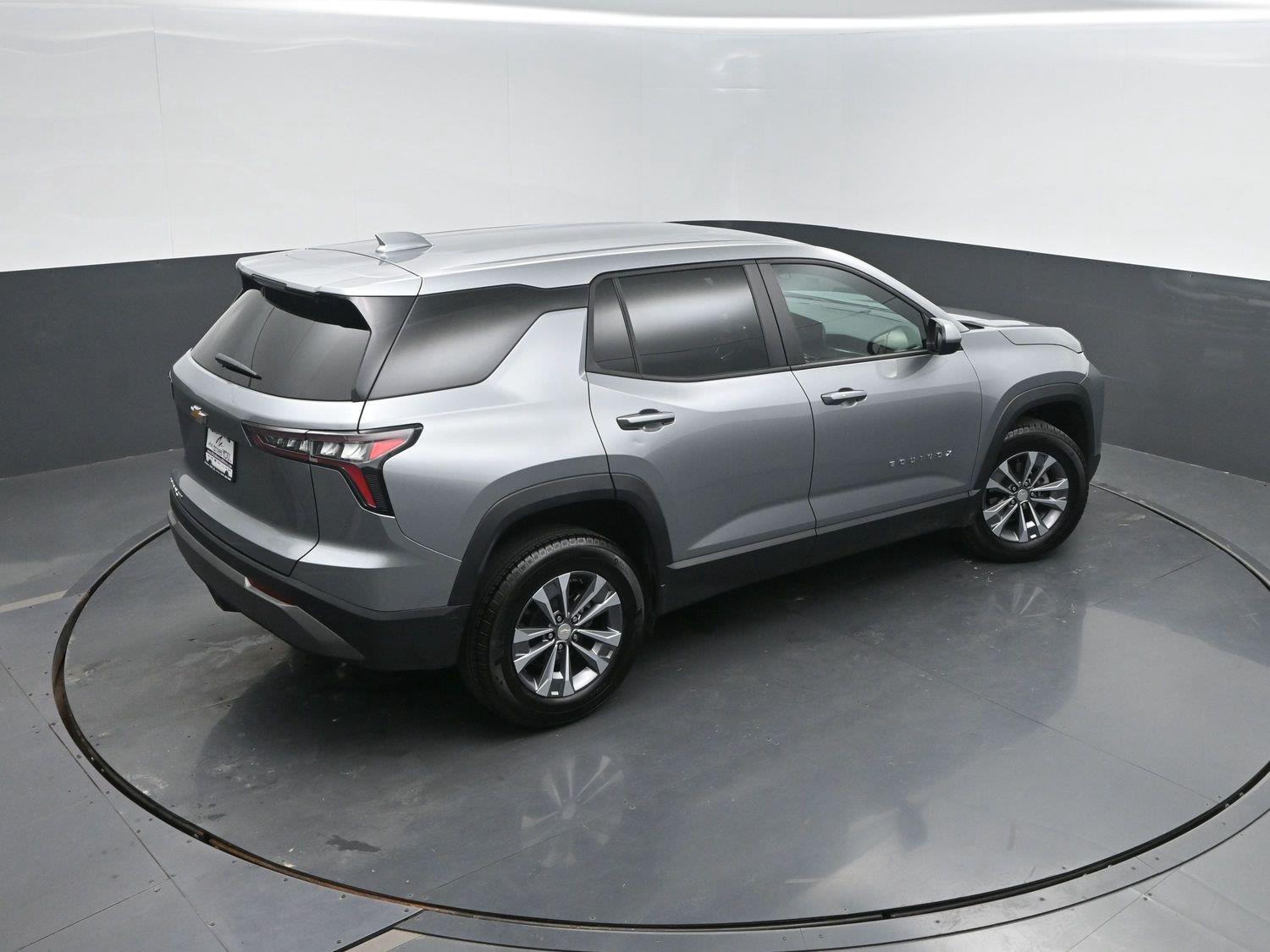 Used 2026 Sterling Gray Metallic Chevrolet AWD LT image 37