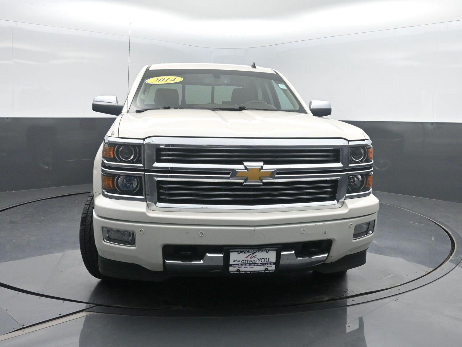 Used 2014 White Diamond Tricoat Chevrolet High Country image 43