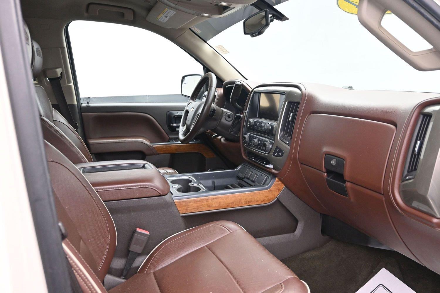 Used 2014 White Diamond Tricoat Chevrolet High Country image 11