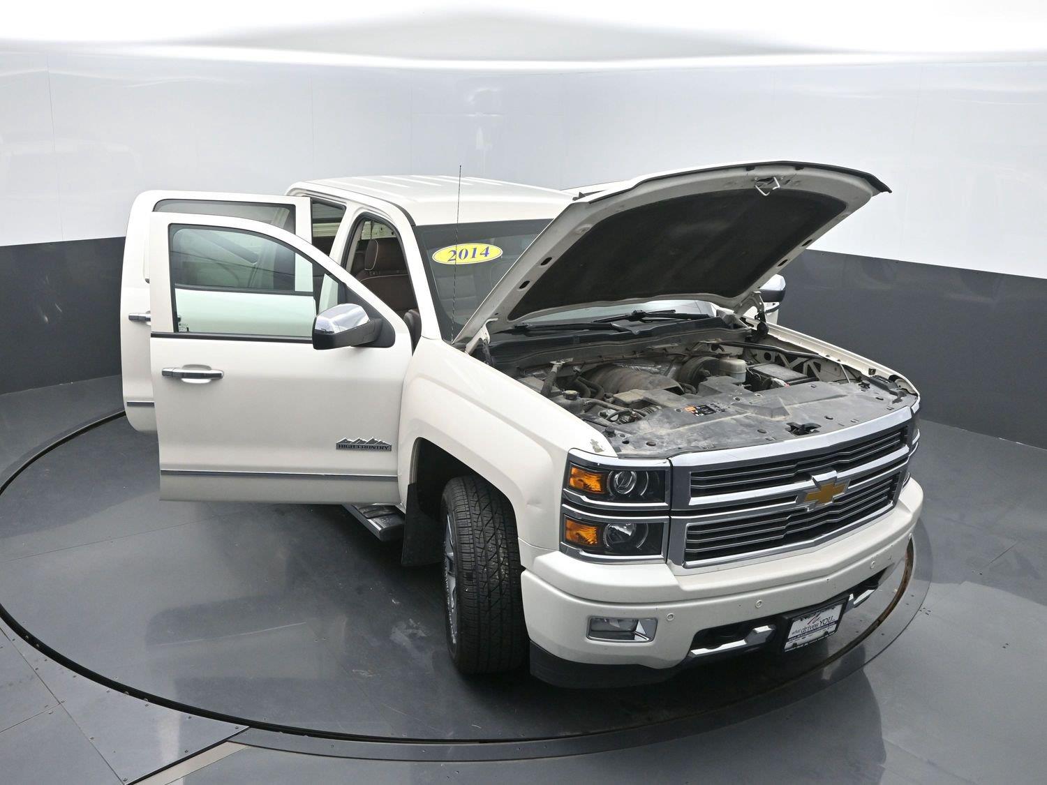 Used 2014 White Diamond Tricoat Chevrolet High Country image 46