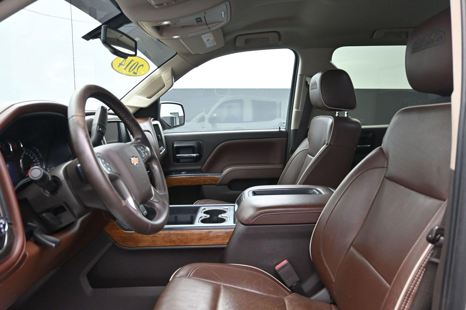 Used 2014 White Diamond Tricoat Chevrolet High Country image 21