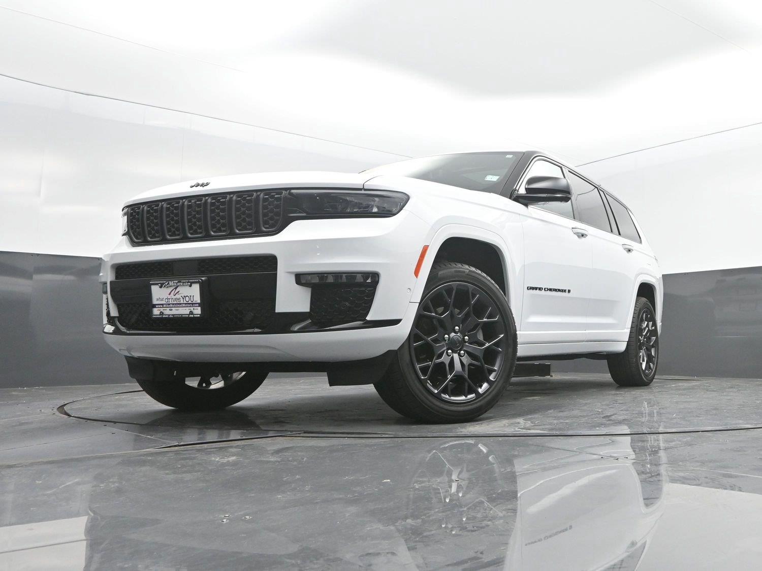 Used 2025 Bright White Clearcoat Jeep Summit Reserve image 50
