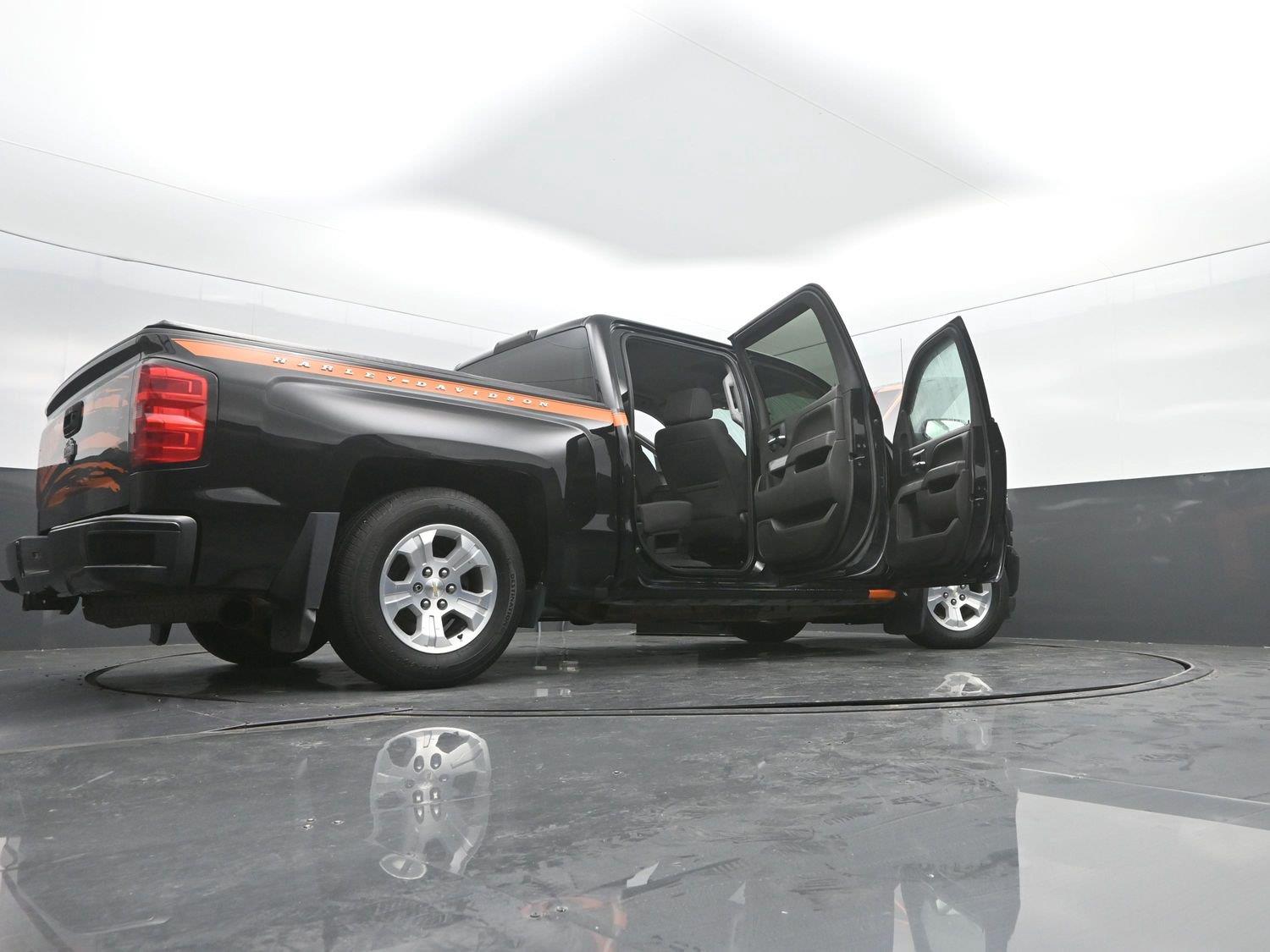 Used 2017 Black Chevrolet LT image 46