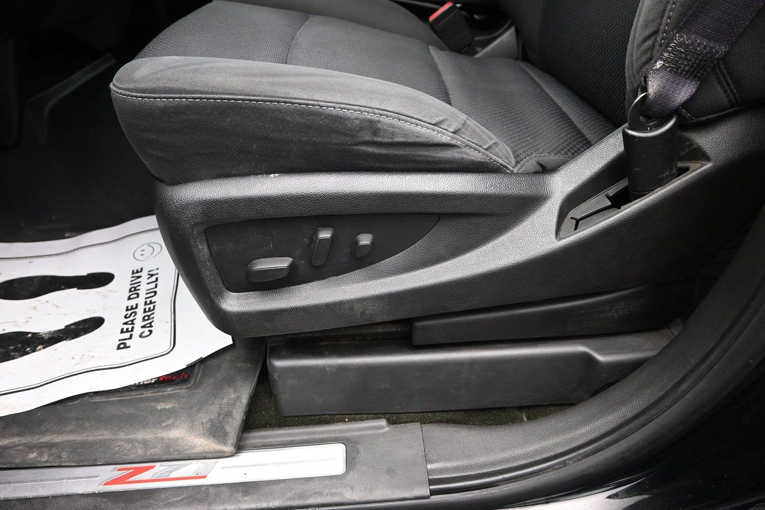 Used 2017 Black Chevrolet LT image 17