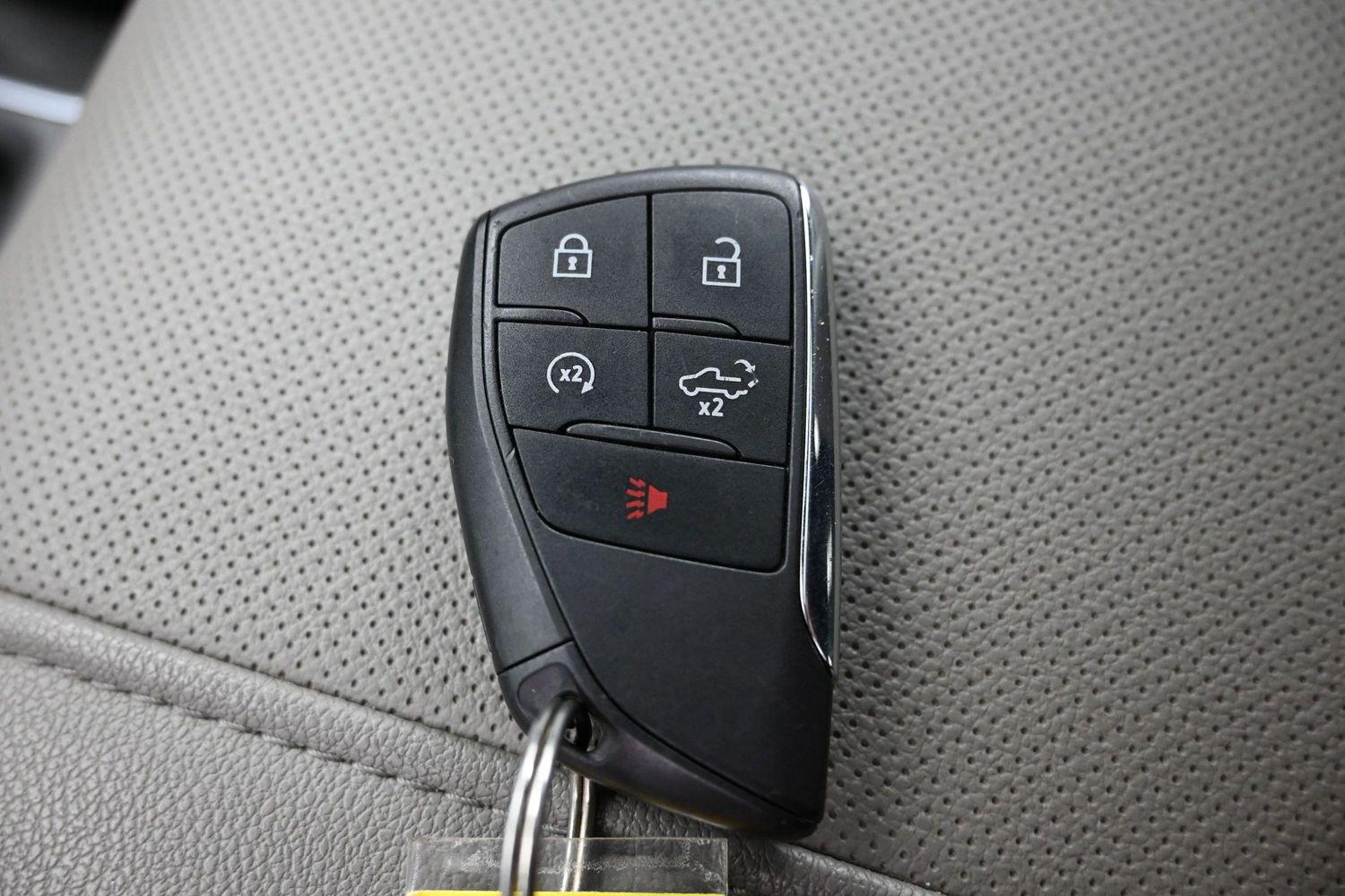 Used 2023 WHITE CHEVROLET  image 40