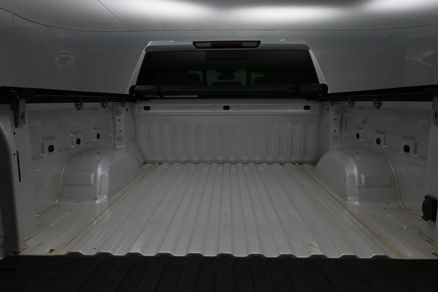 Used 2023 WHITE CHEVROLET  image 20