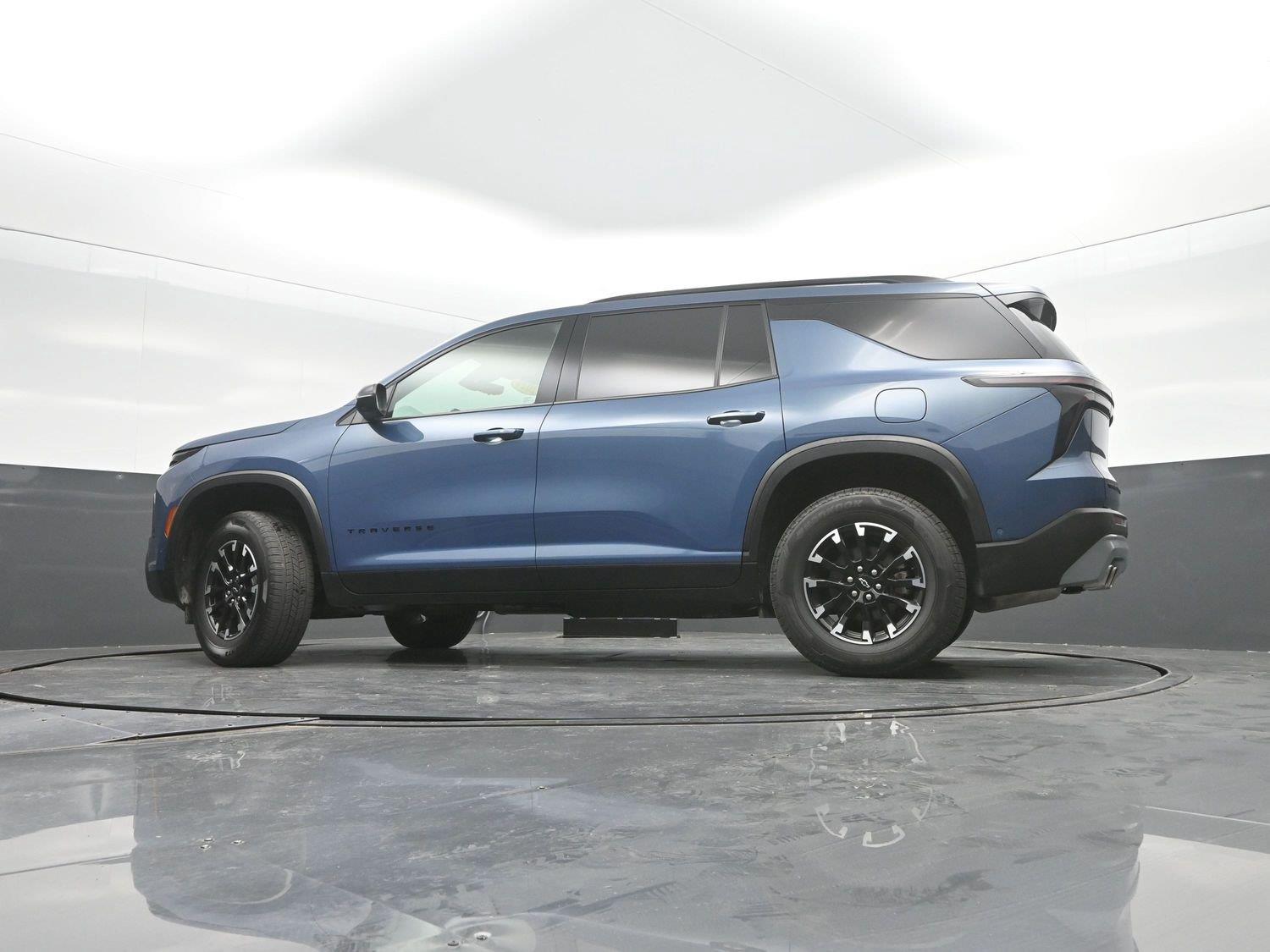 Used 2024 Lakeshore Blue Metallic Chevrolet AWD Z71 image 35