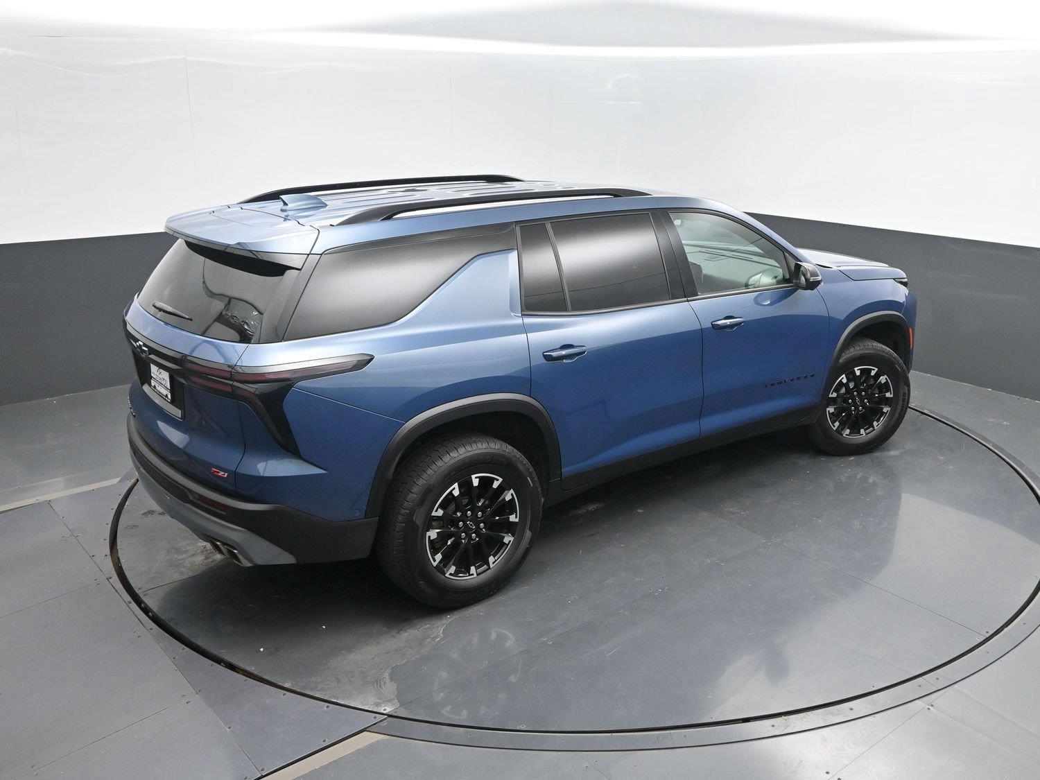 Used 2024 Lakeshore Blue Metallic Chevrolet AWD Z71 image 40