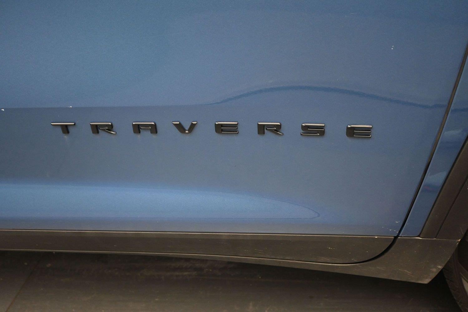 Used 2024 Lakeshore Blue Metallic Chevrolet AWD Z71 image 7
