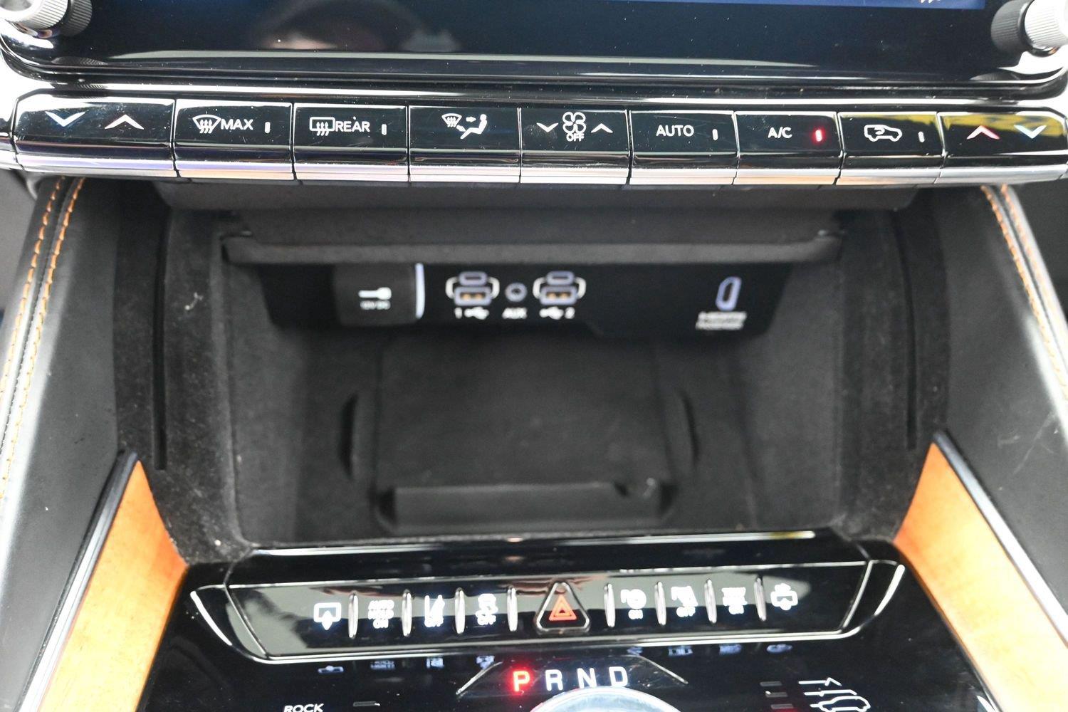Used 2022 Bright White Clearcoat Jeep Series III image 30
