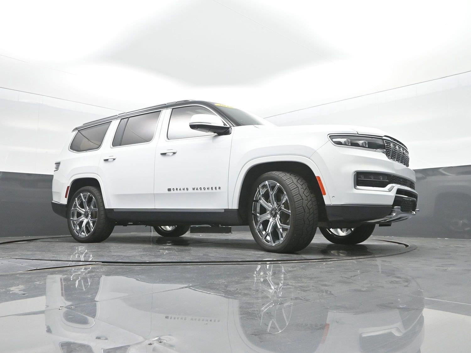 Used 2022 Bright White Clearcoat Jeep Series III image 38