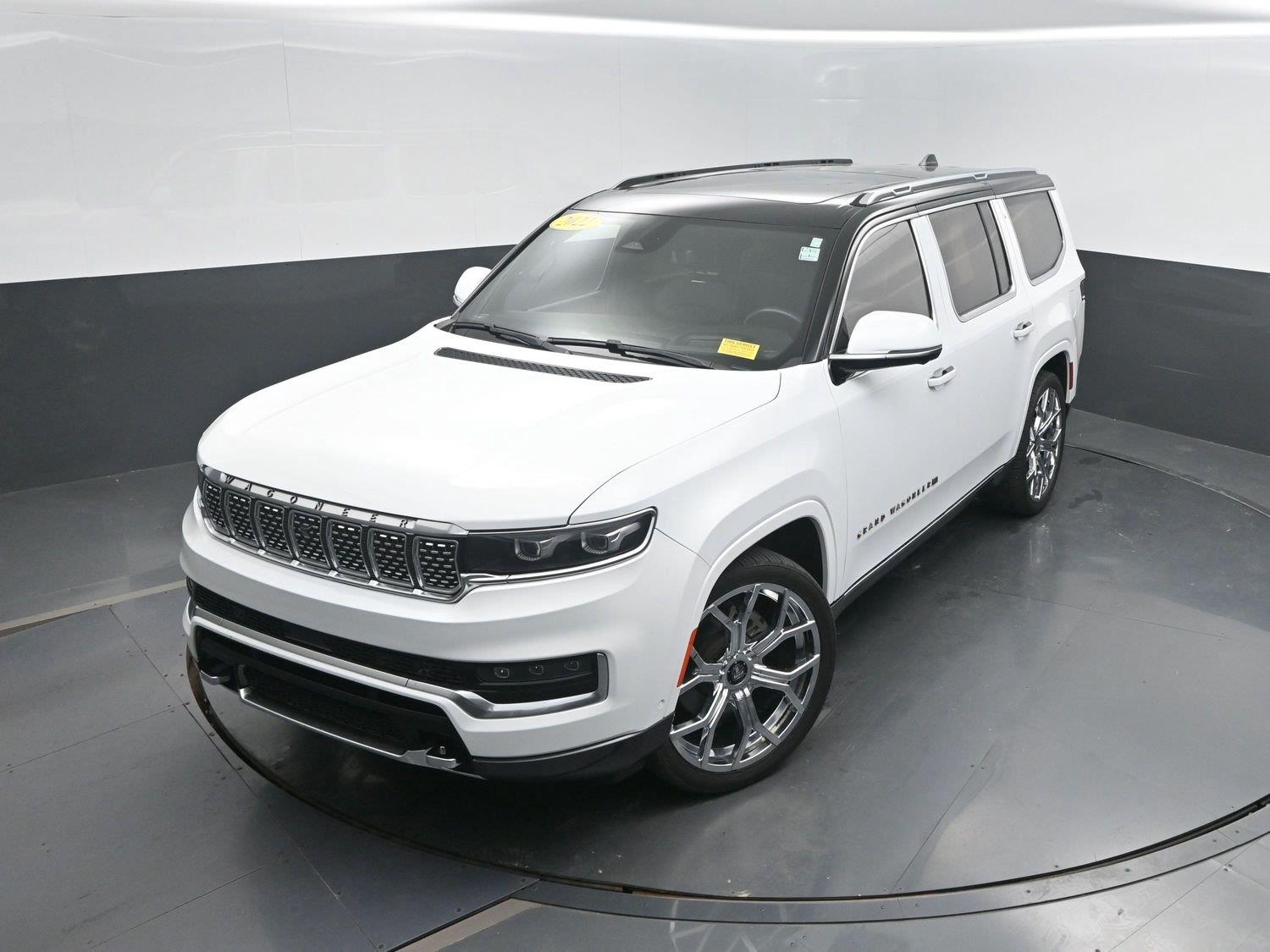 Used 2022 Bright White Clearcoat Jeep Series III image 39