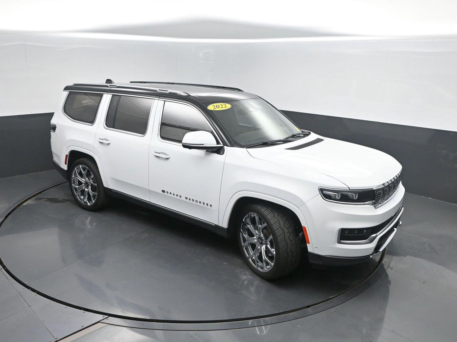 Used 2022 Bright White Clearcoat Jeep Series III image 42