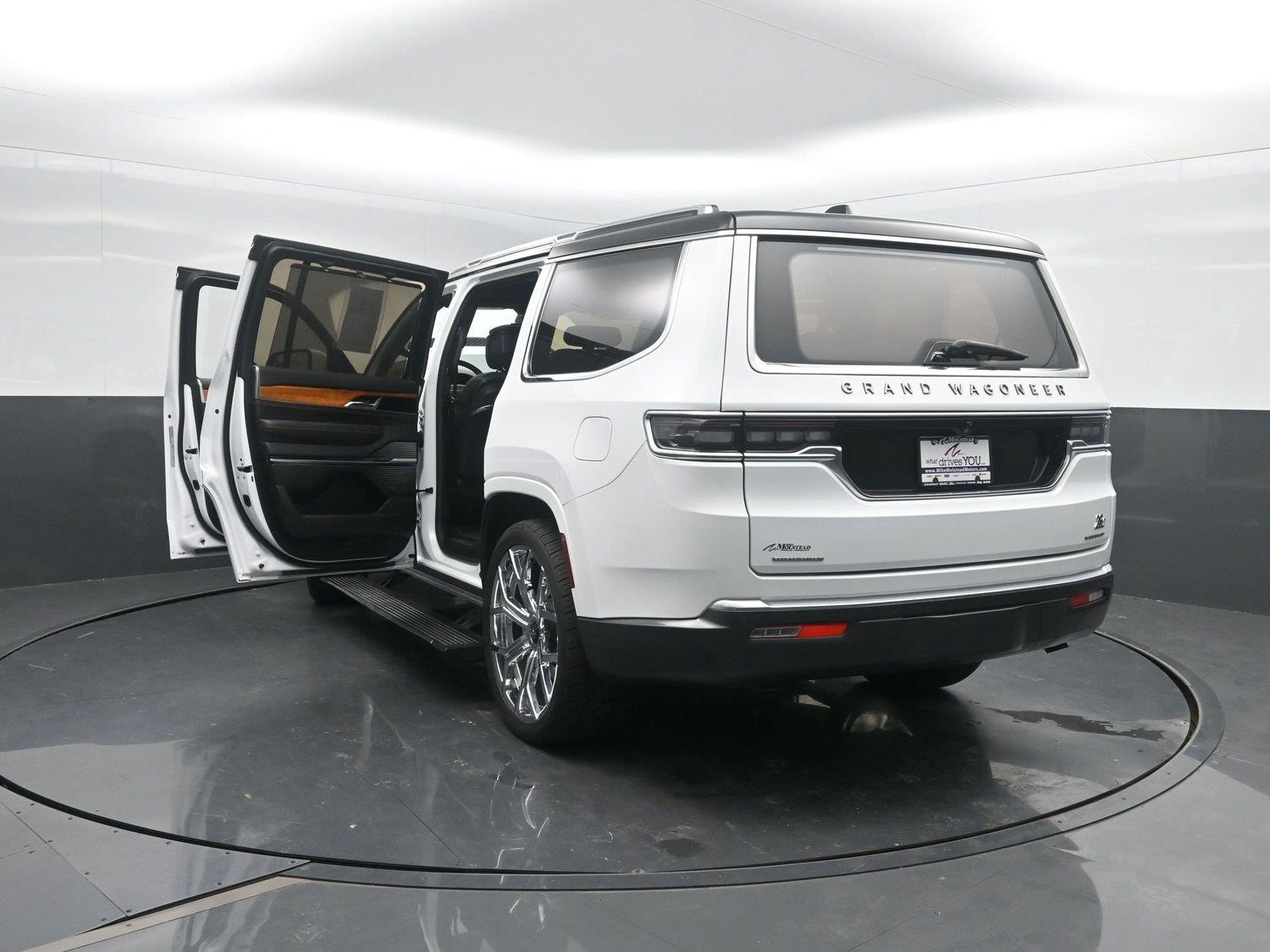 Used 2022 Bright White Clearcoat Jeep Series III image 49