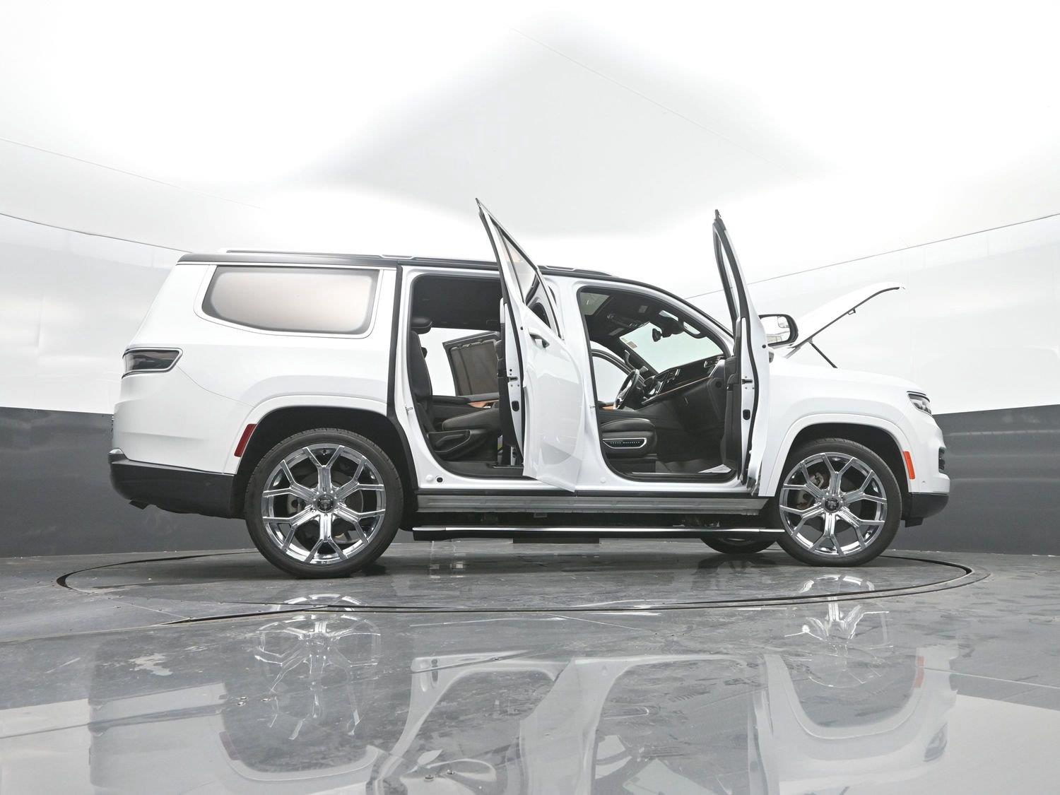 Used 2022 Bright White Clearcoat Jeep Series III image 54