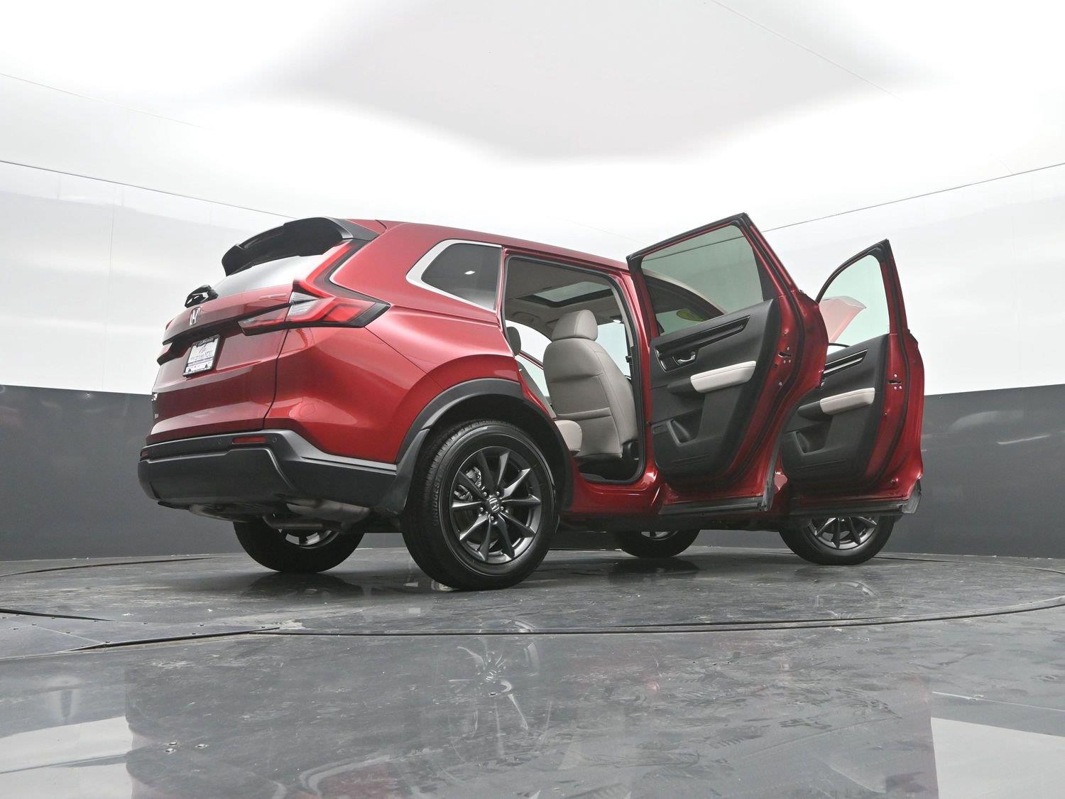 Used 2026 Radiant Red Metallic Honda EX-L image 47