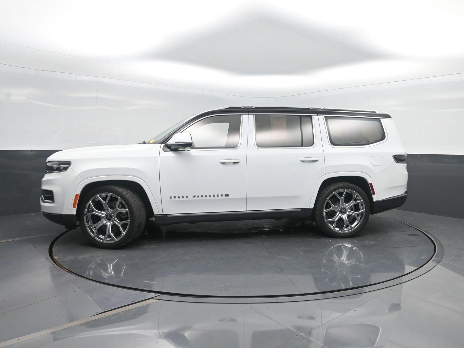 Bright White Clearcoat 2022 Jeep Grand Wagoneer SUV / Crossover Four-Wheel Drive 8-Speed Automatic