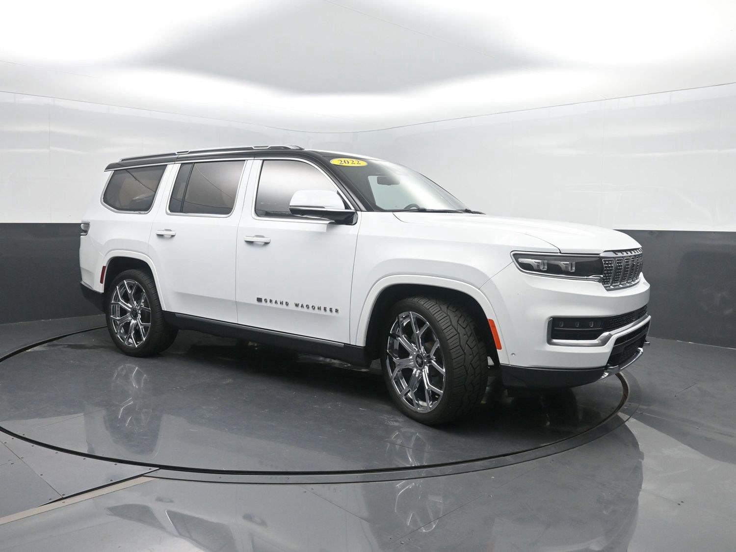 Used 2022 Bright White Clearcoat Jeep Series III image 4