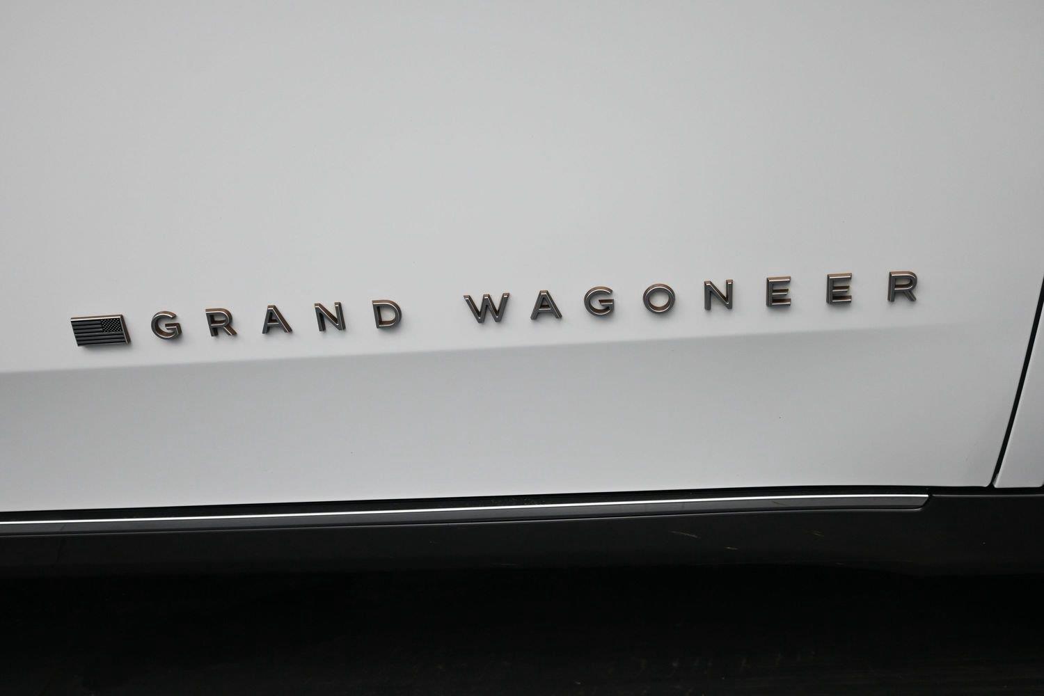 Used 2022 Bright White Clearcoat Jeep Series III image 6