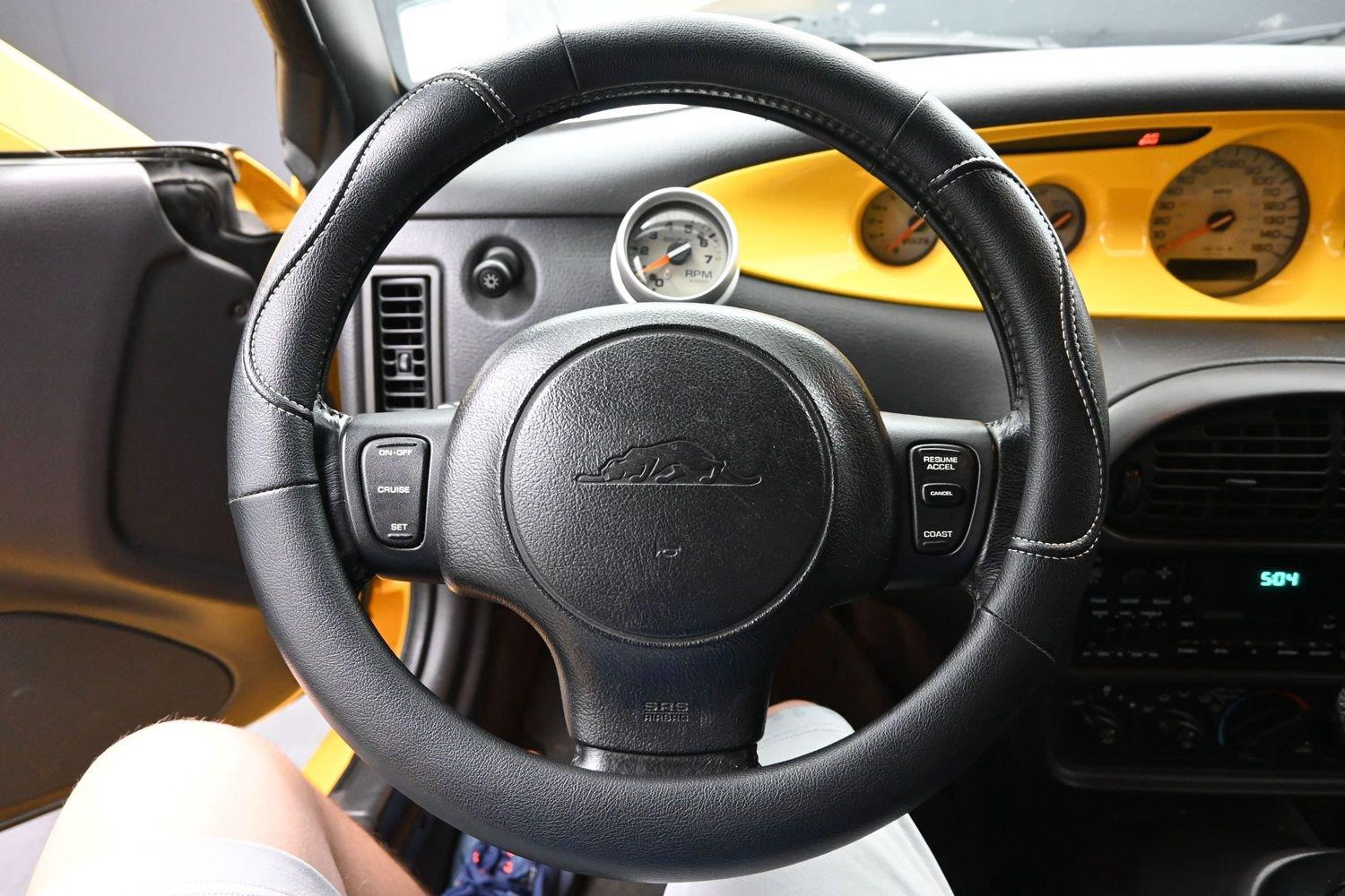 Used 1999  Plymouth  image 14