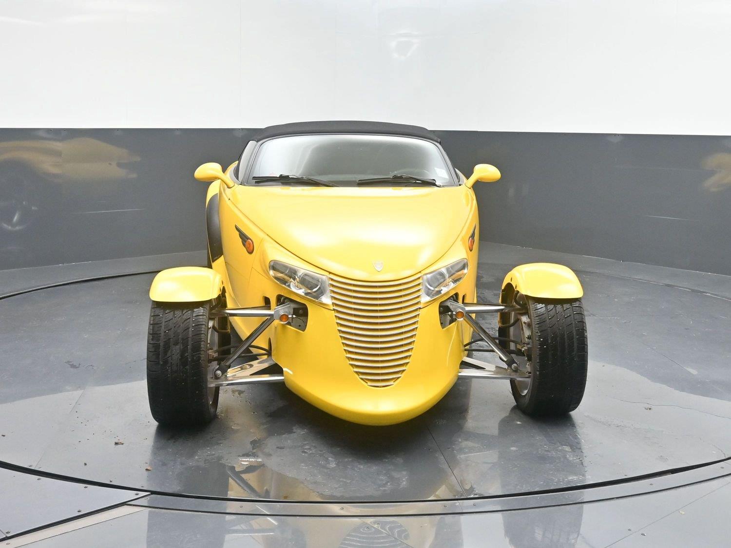 Used 1999  Plymouth  image 31