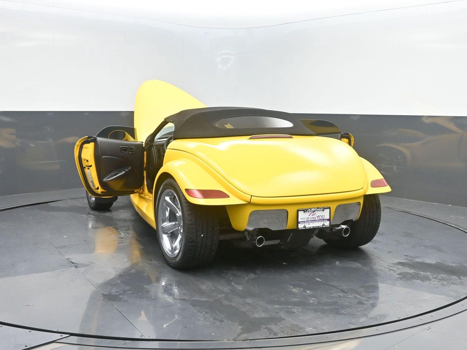 Used 1999  Plymouth  image 35