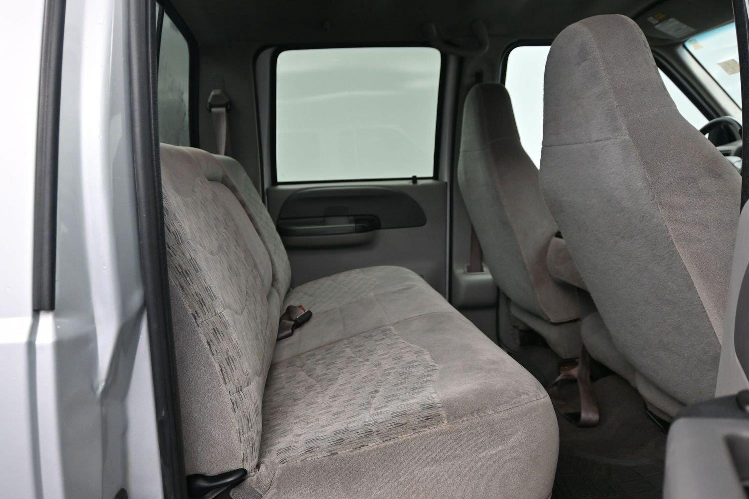 Used 2000  Ford Lariat image 12