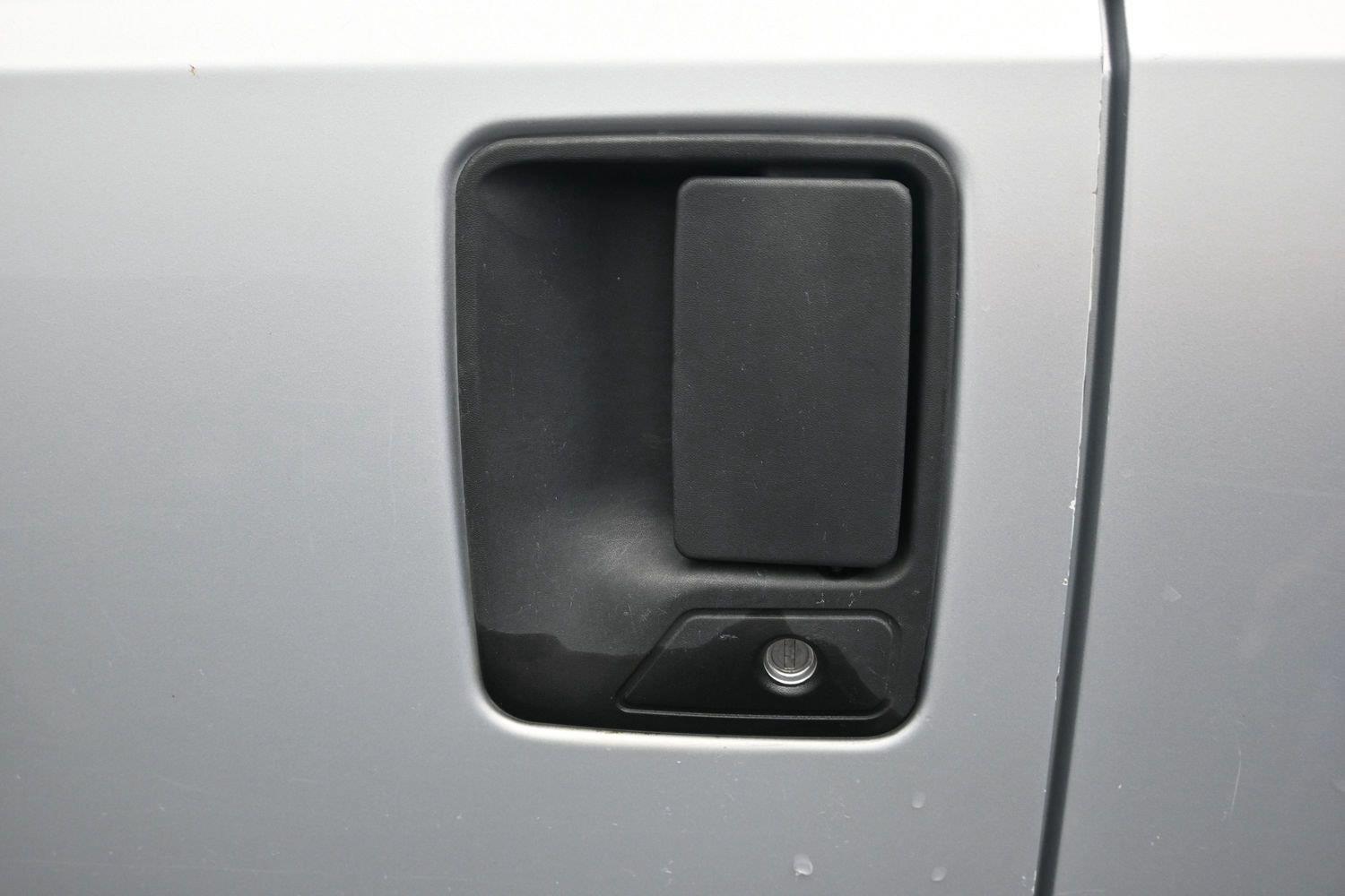 Used 2000  Ford Lariat image 17