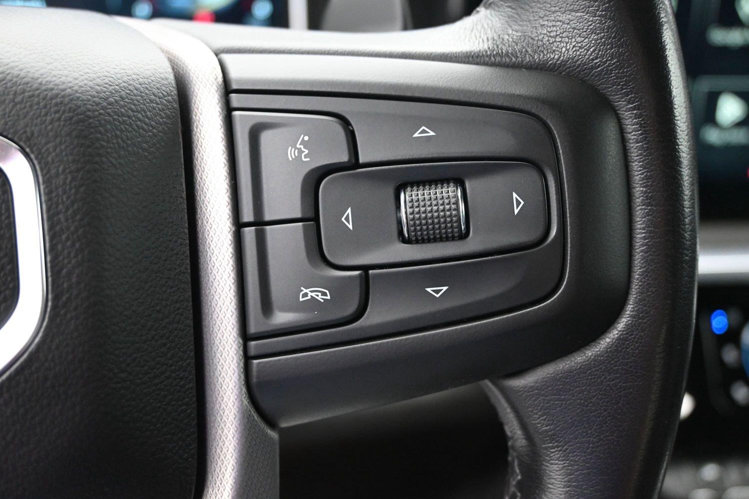 Used 2022 Summit White GMC Denali image 30