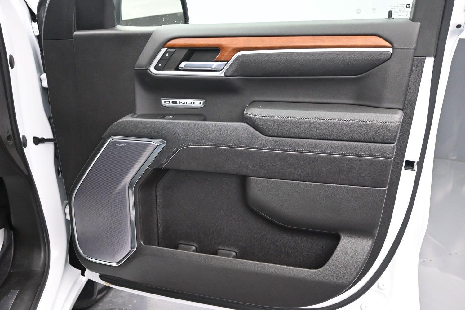 Used 2022 Summit White GMC Denali image 11