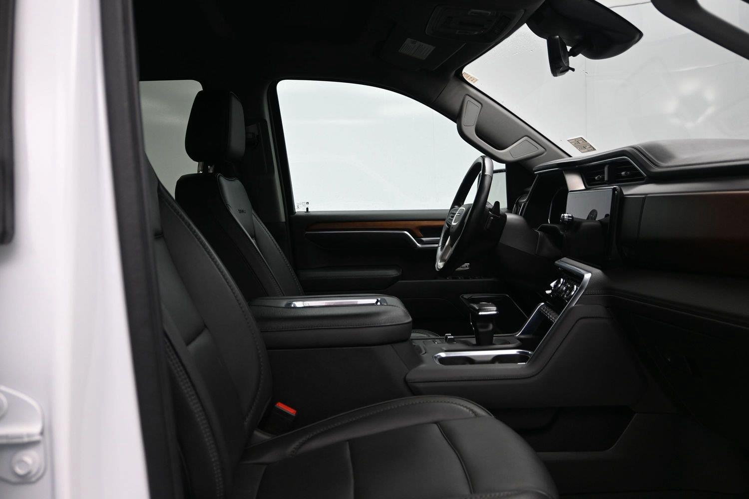 Used 2022 Summit White GMC Denali image 14