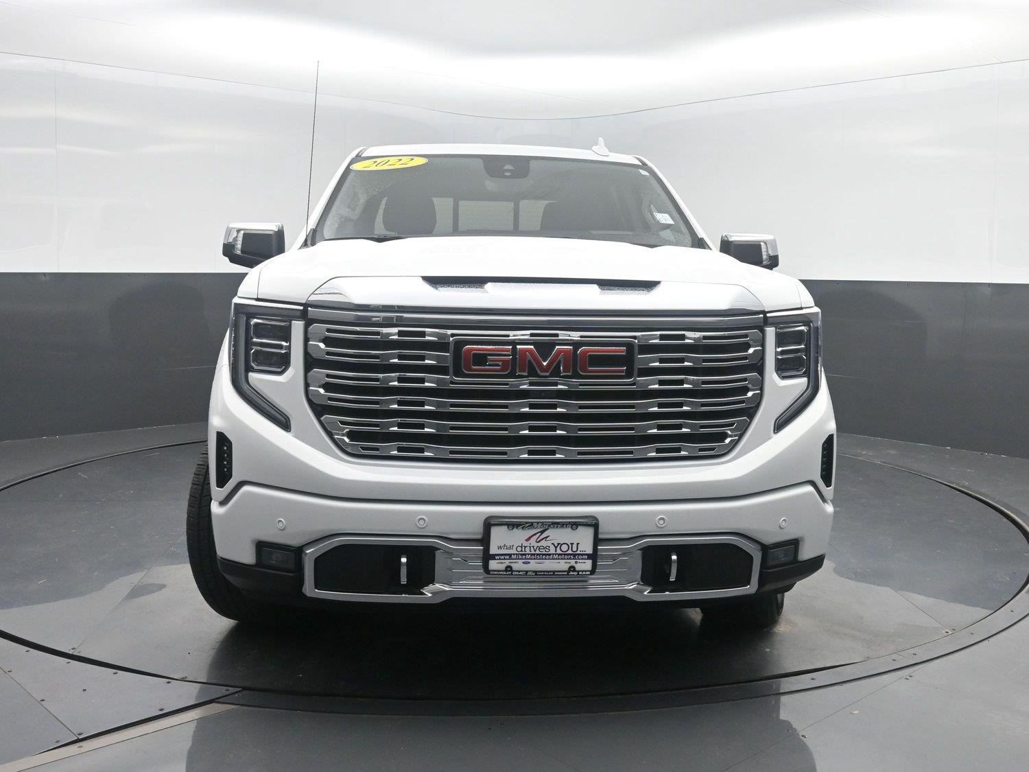 Used 2022 Summit White GMC Denali image 48