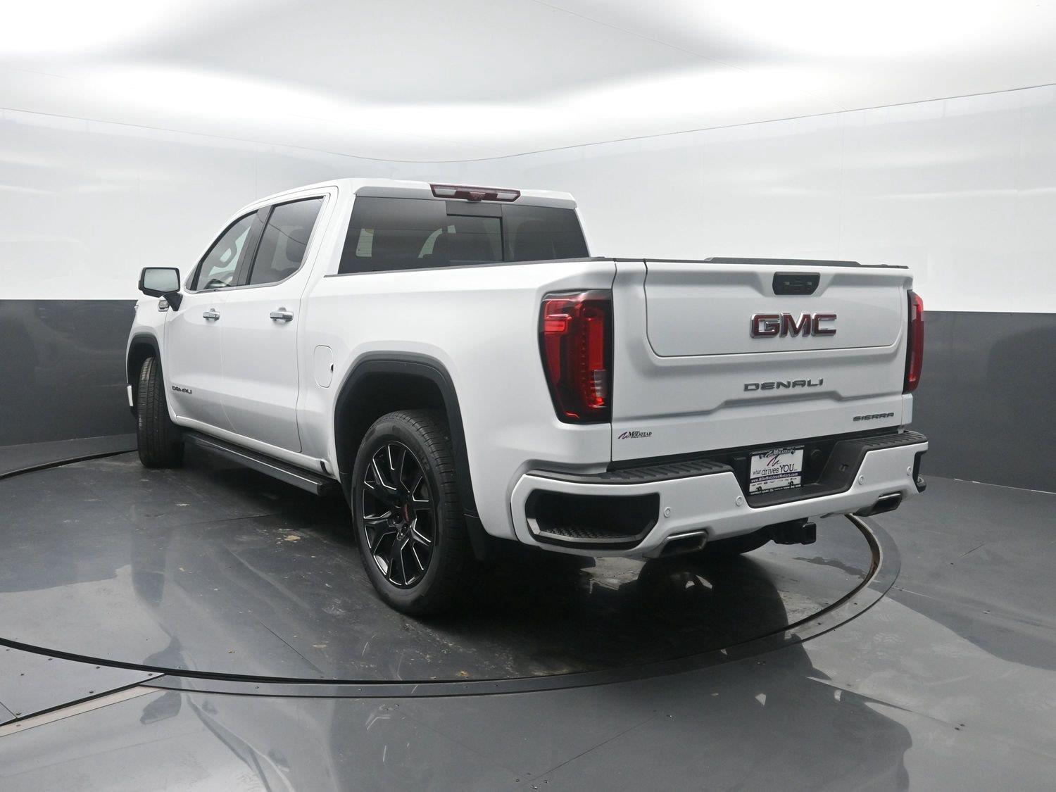 Used 2022 Summit White GMC Denali image 49