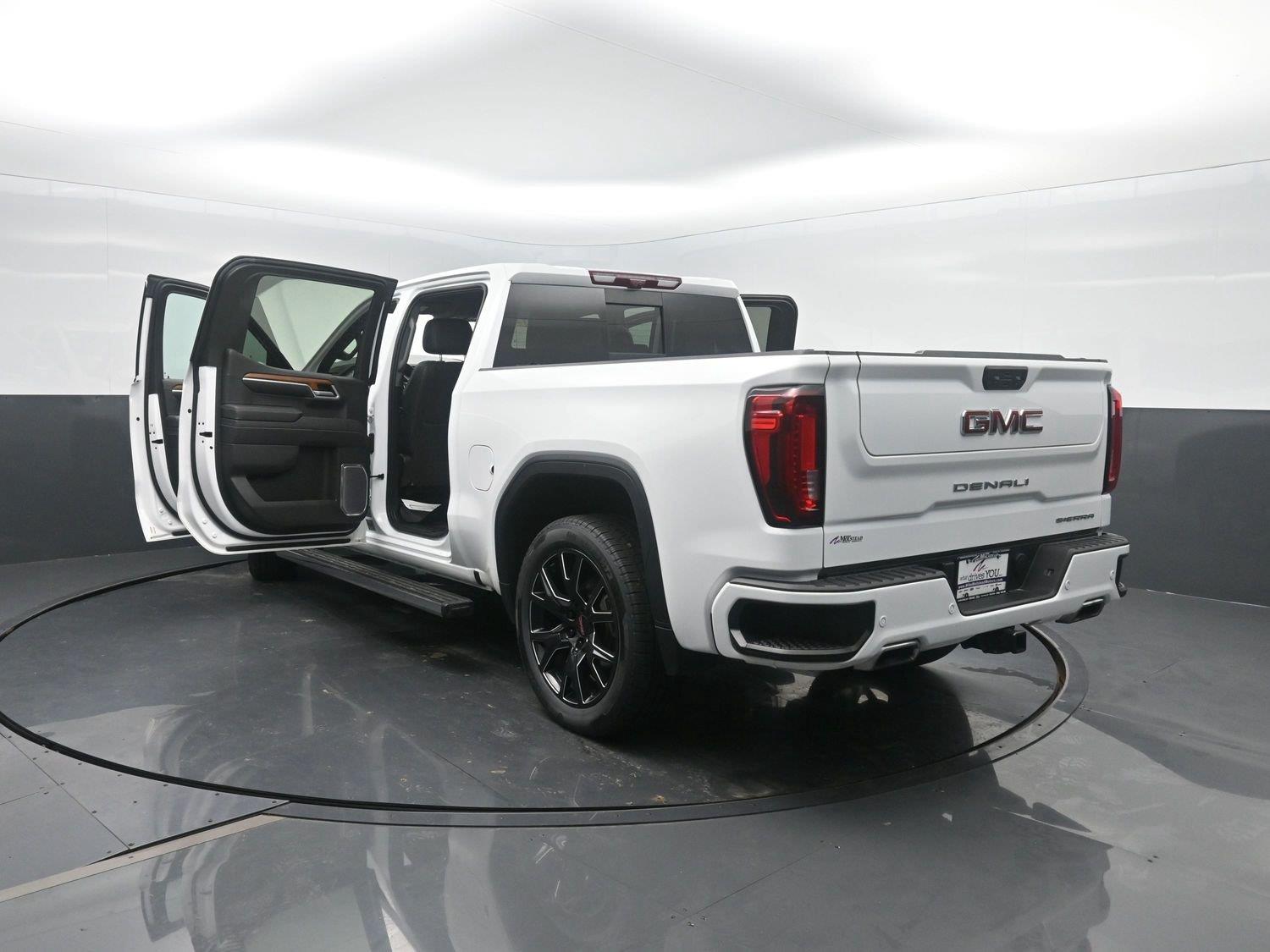 Used 2022 Summit White GMC Denali image 52