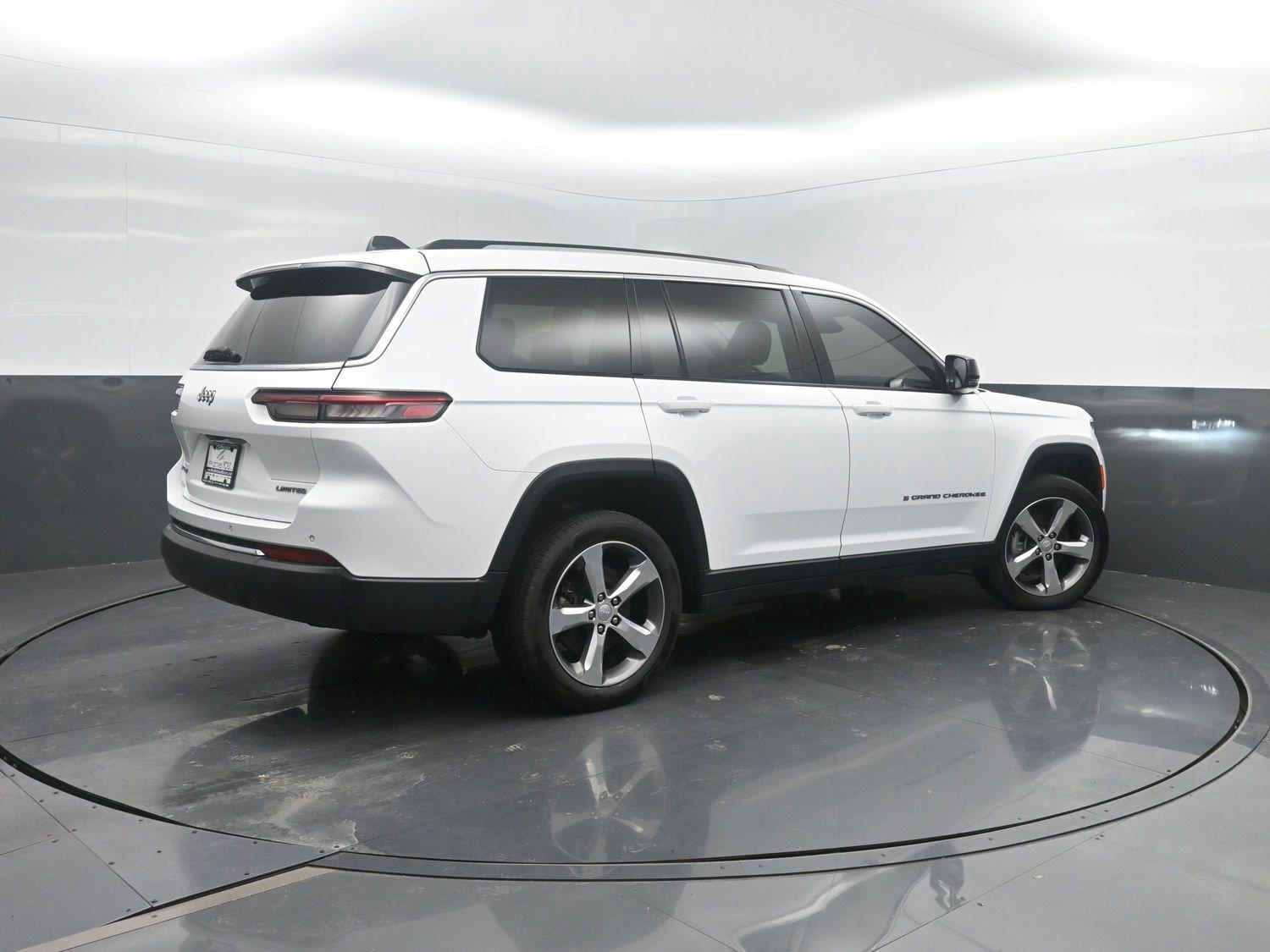 Bright White Clearcoat 2021 Jeep Grand Cherokee L SUV / Crossover Four-Wheel Drive 8-Speed Automatic