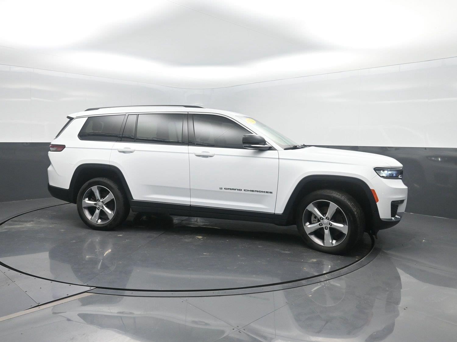 Used 2021 Bright White Clearcoat Jeep Limited image 4