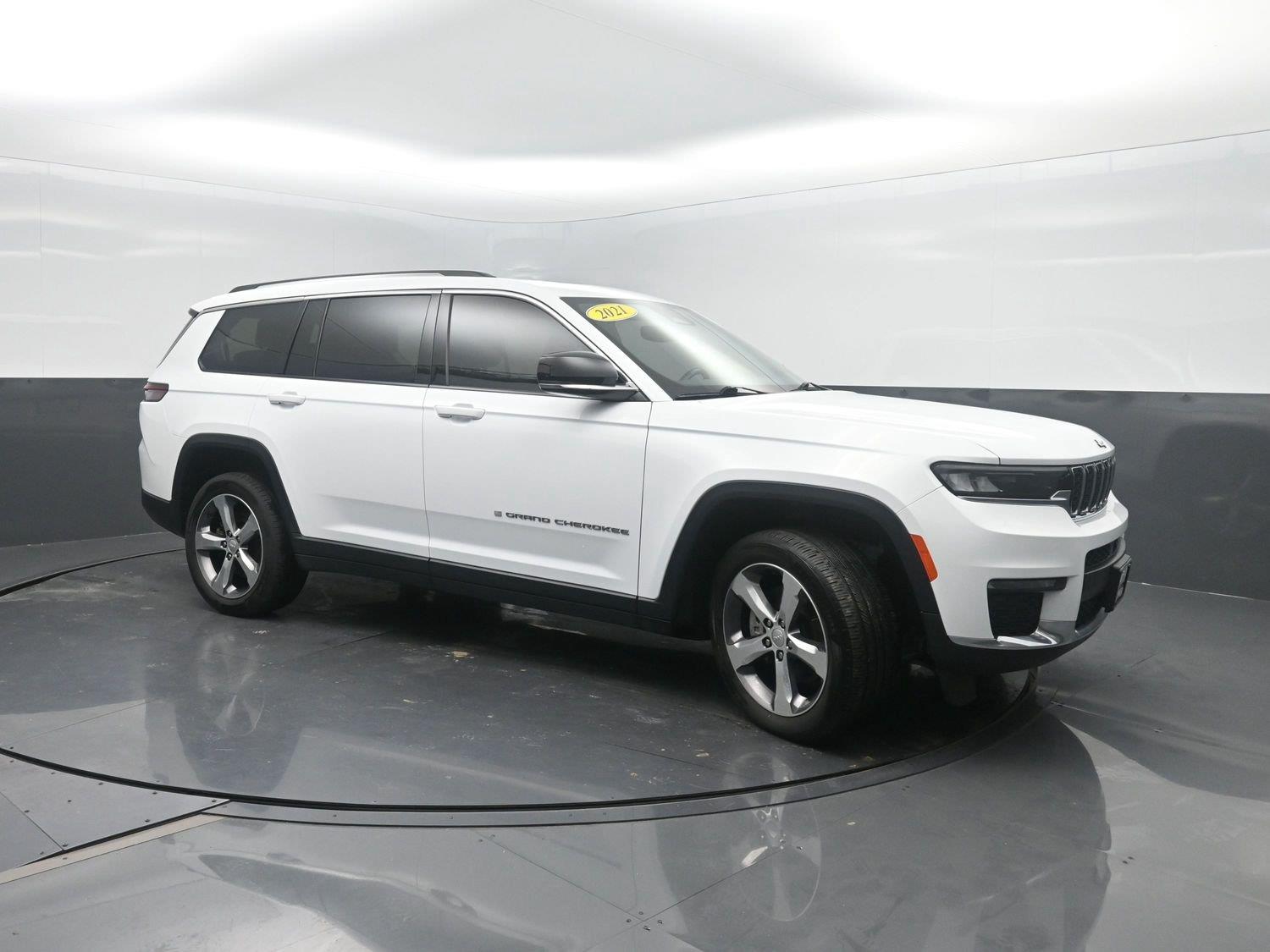 Used 2021 Bright White Clearcoat Jeep Limited image 5