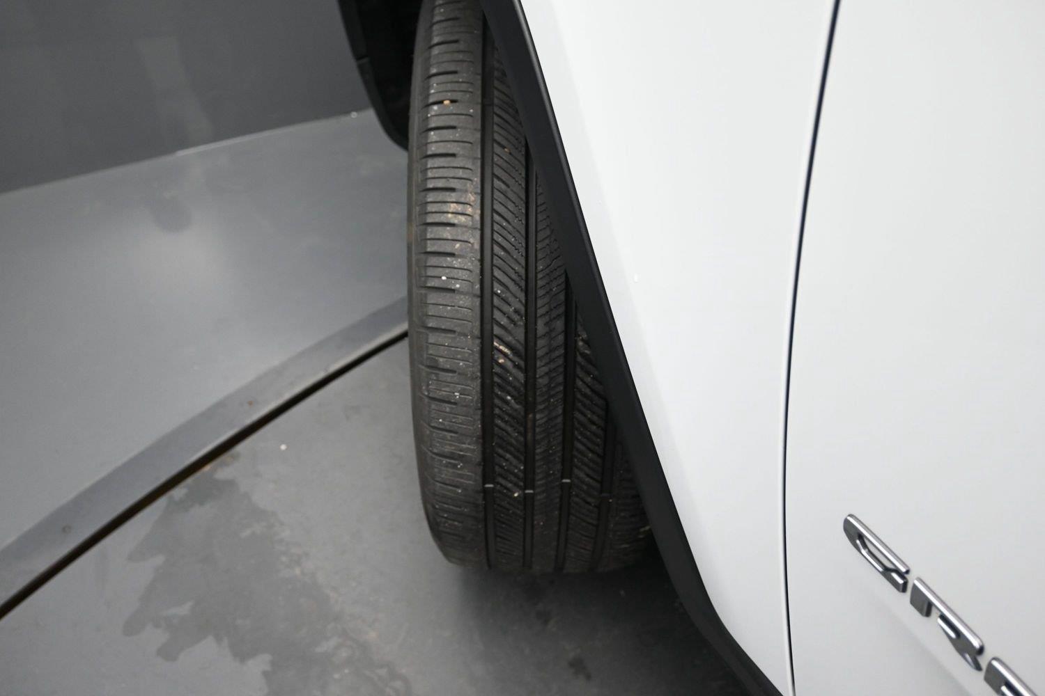 Used 2021 Bright White Clearcoat Jeep Limited image 6
