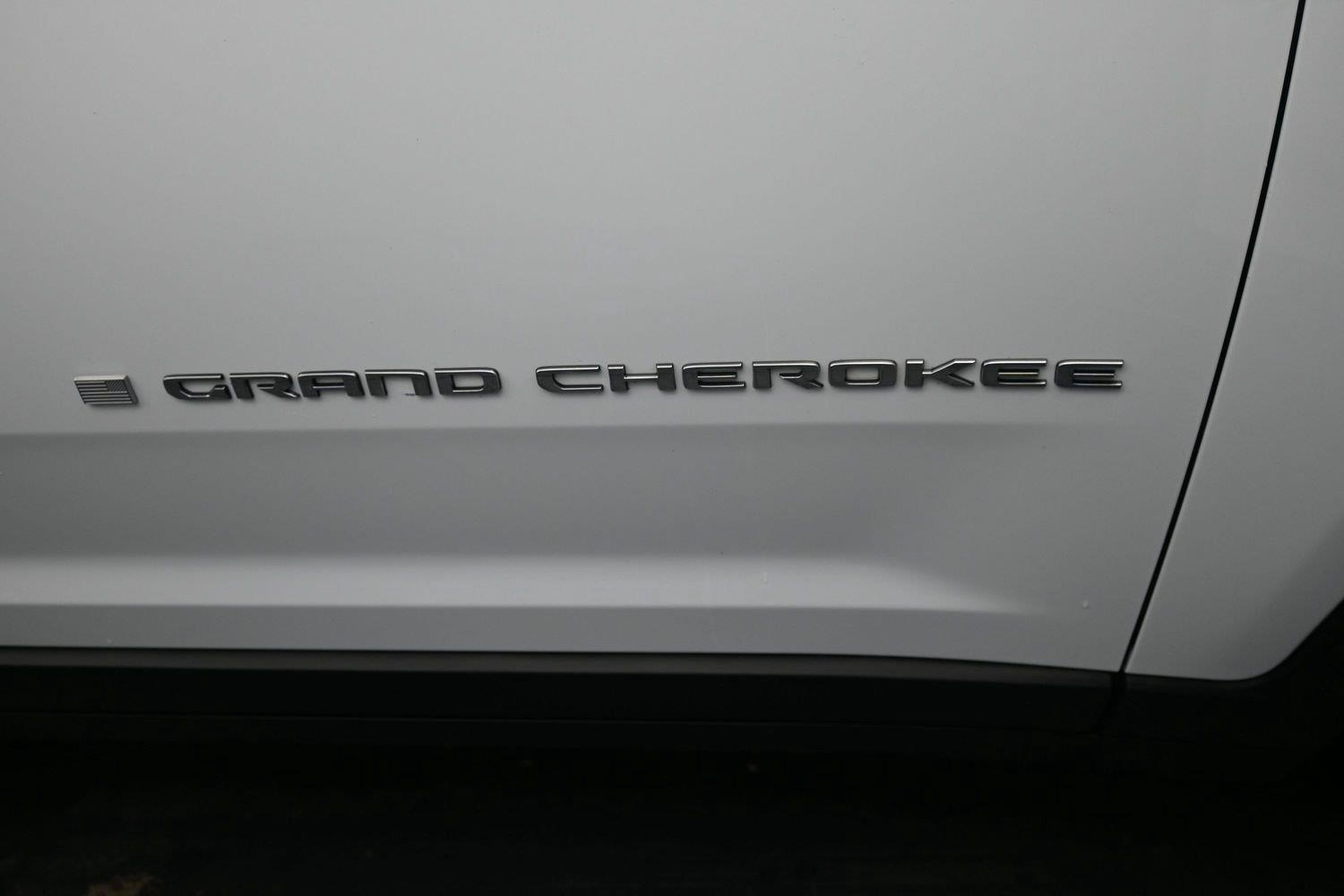 Used 2021 Bright White Clearcoat Jeep Limited image 7