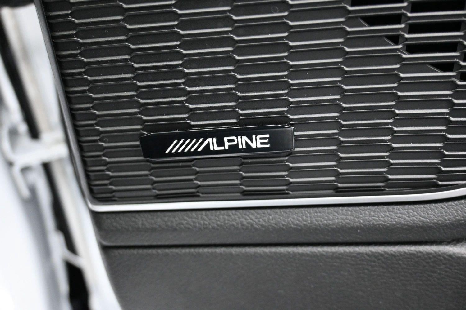 Used 2021 Bright White Clearcoat Jeep Limited image 9
