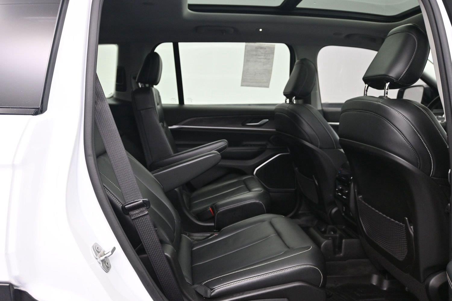 Used 2021 Bright White Clearcoat Jeep Limited image 13