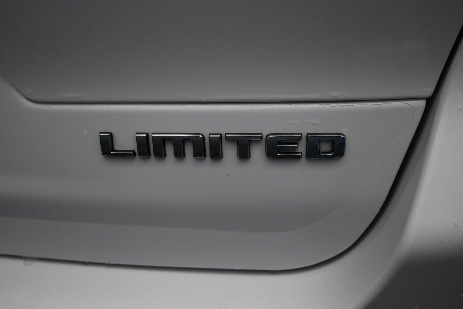 Used 2021 Bright White Clearcoat Jeep Limited image 17