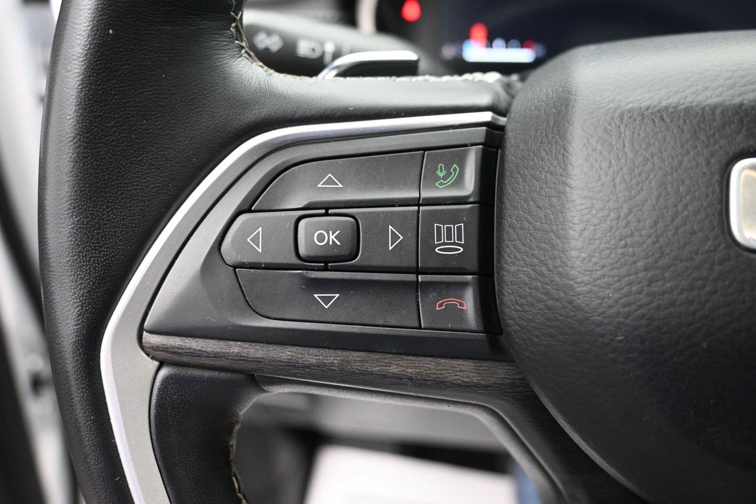 Used 2021 Bright White Clearcoat Jeep Limited image 26