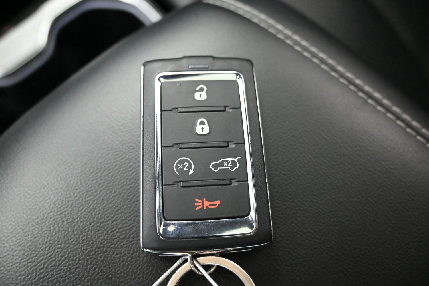 Used 2021 Bright White Clearcoat Jeep Limited image 35