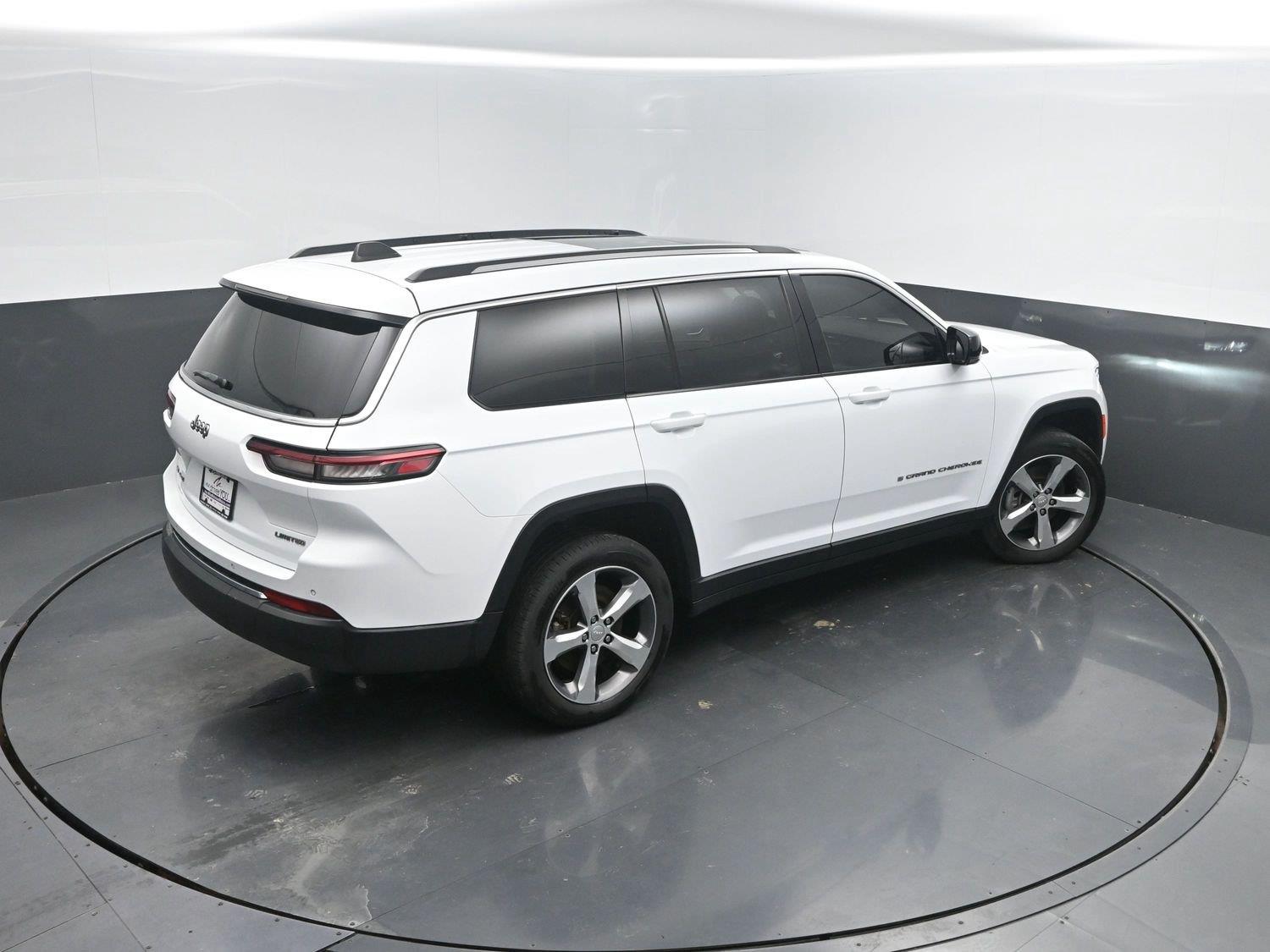 Used 2021 Bright White Clearcoat Jeep Limited image 41